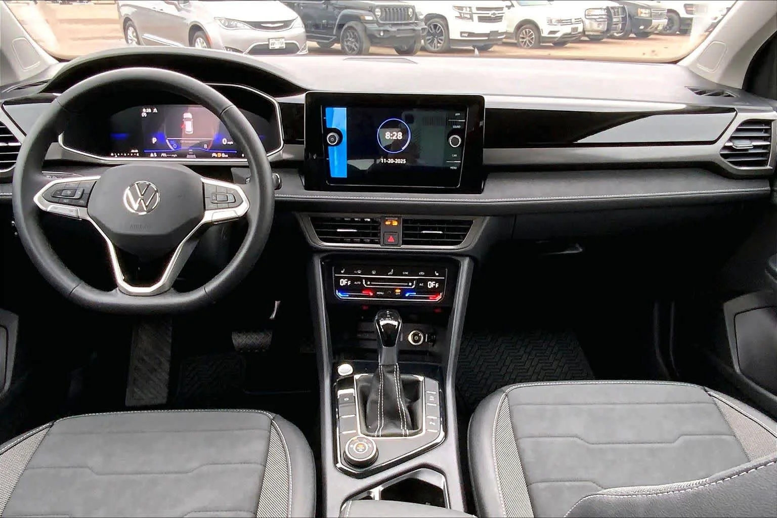 New 2026 Cornflower Blue w/Deep Black Roof Volkswagen SE Black image 5