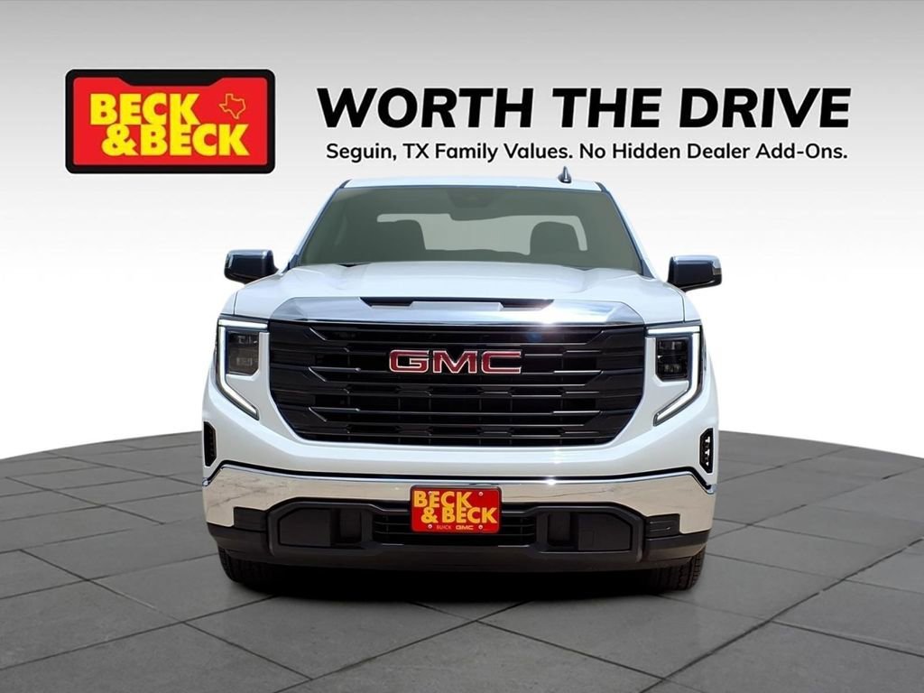New 2026 Summit White GMC SLE image 2