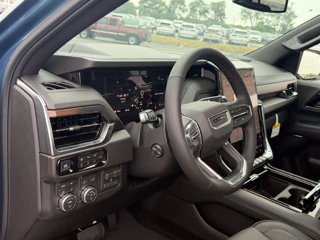2026 GMC Yukon Denali - Photo 29