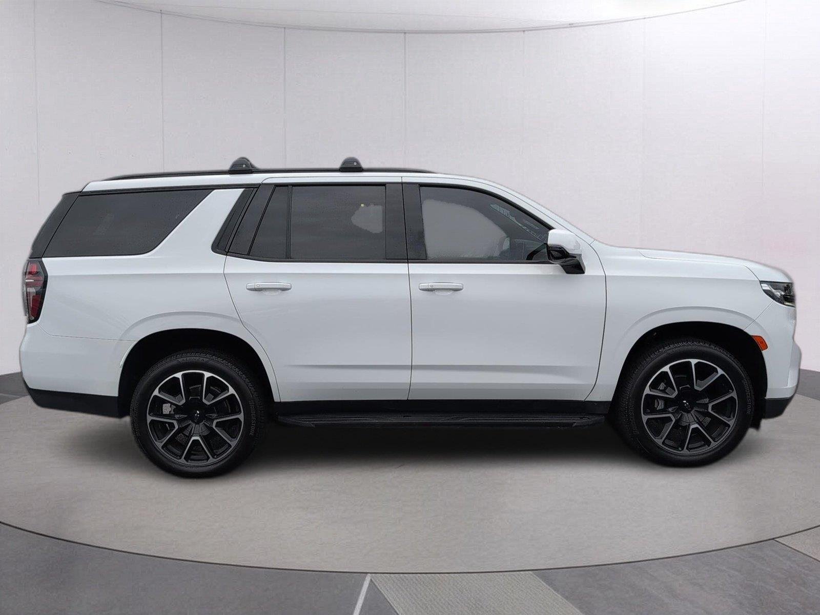 Used 2023 SUMMIT WHITE Chevrolet RST image 8