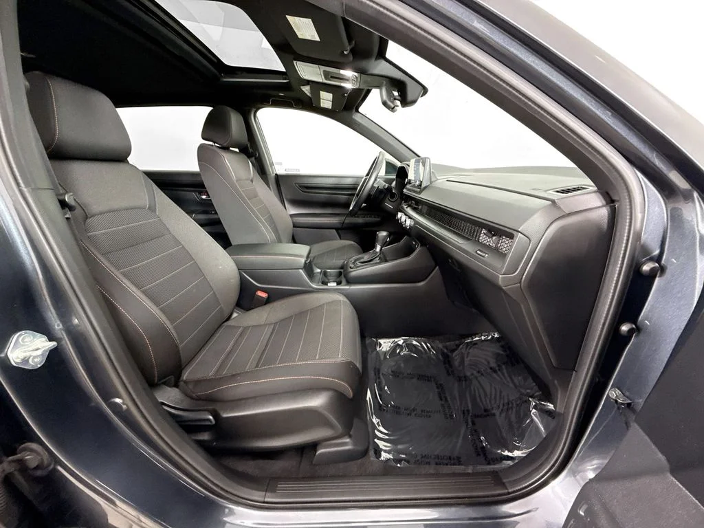Used 2024  Honda Sport image 26