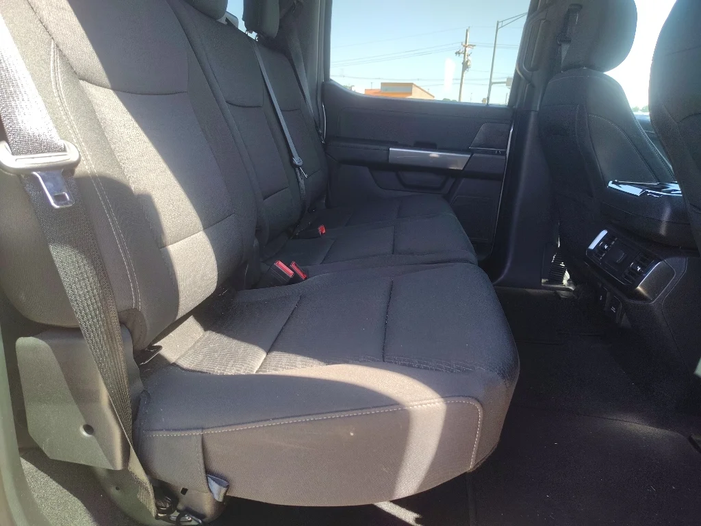 Used 2023 Iconic Silver Metallic Ford XLT image 13