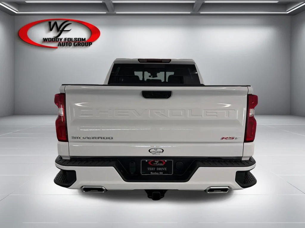 New 2026 Summit White Chevrolet RST image 7