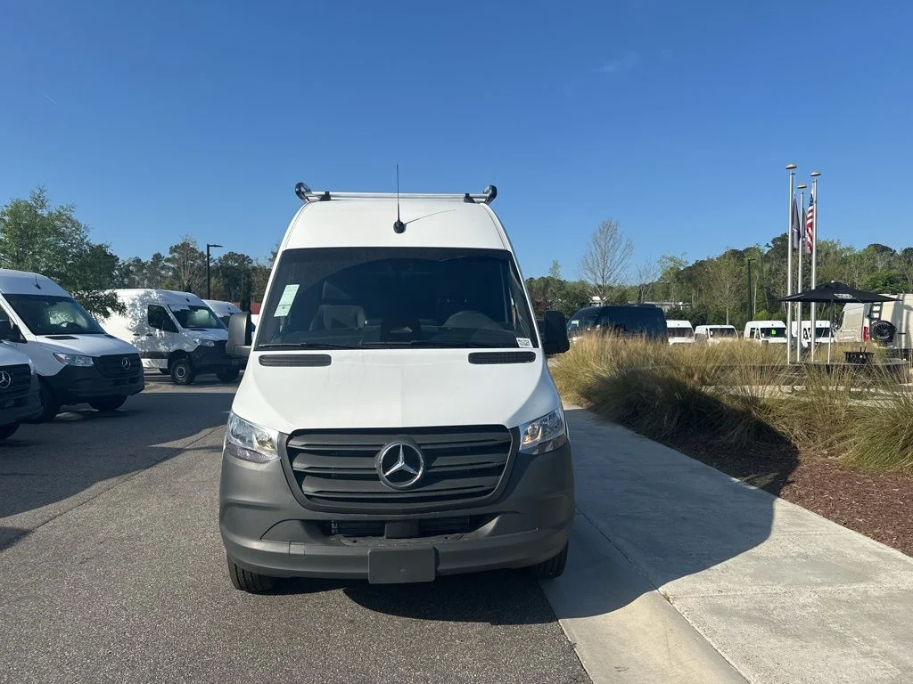 New 2026  Mercedes-Benz Ranger Contractor PKG/Roof Rack image 2