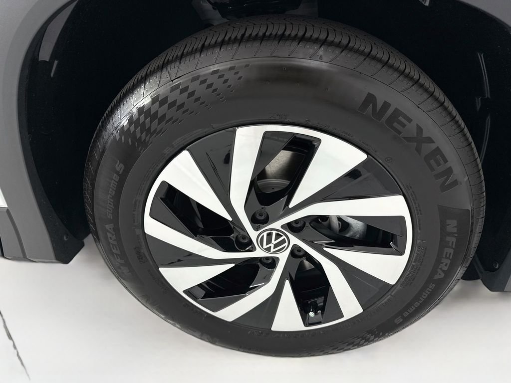 New 2026 Pure White Volkswagen 2.0T S image 30
