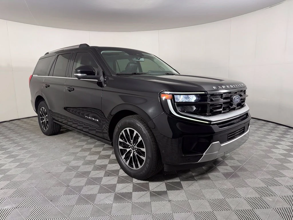 Used 2025 Black Ford Platinum image 3