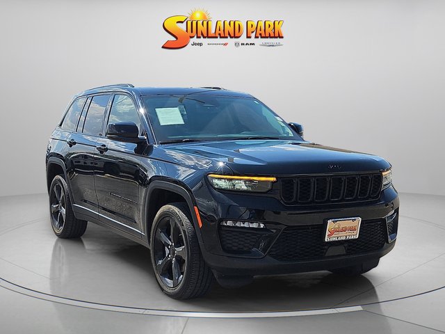 Pre-Owned 2023 Jeep Grand Cherokee Limited With Navigation &amp; 4WD