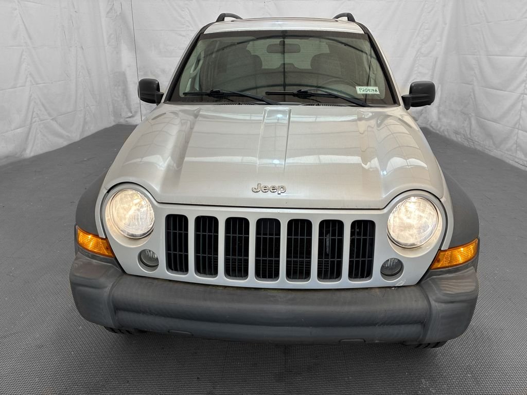 Used 2007 Jeep Liberty Sport with VIN 1J4GL48K17W602085 for sale in Lansing, MI