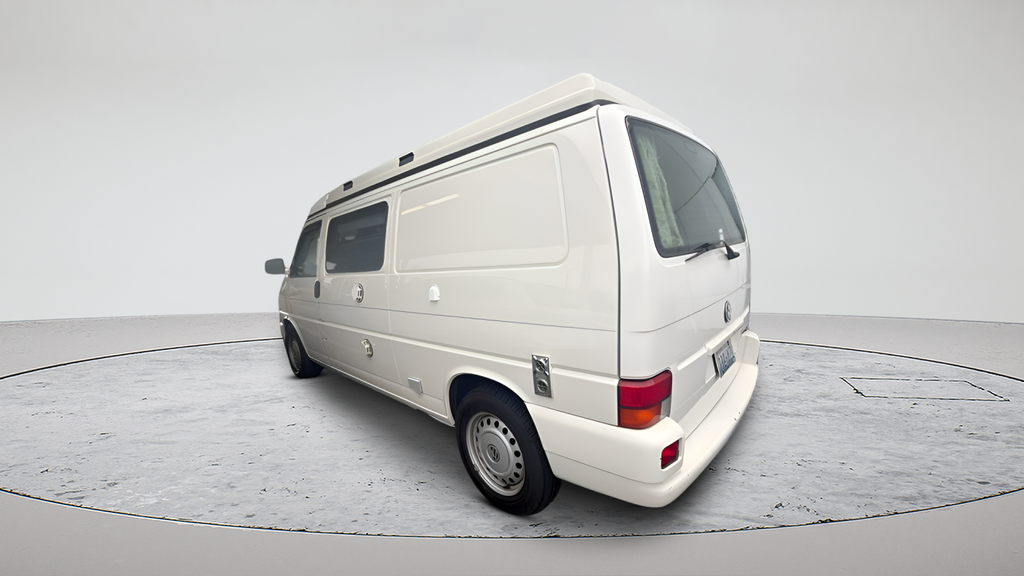 Used 2001  Volkswagen GLS image 4
