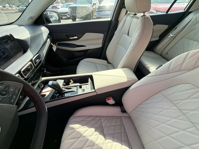 New 2026 Aspen White TriCoat Nissan SL image 20