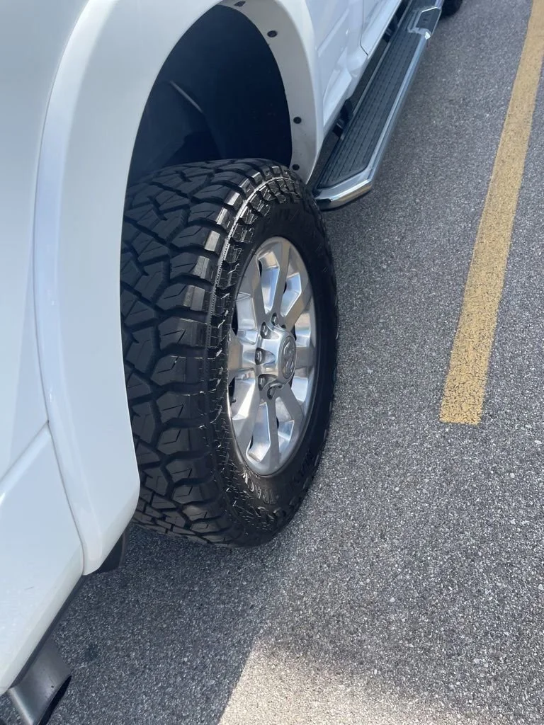 Used 2022 White Ram Laramie image 13