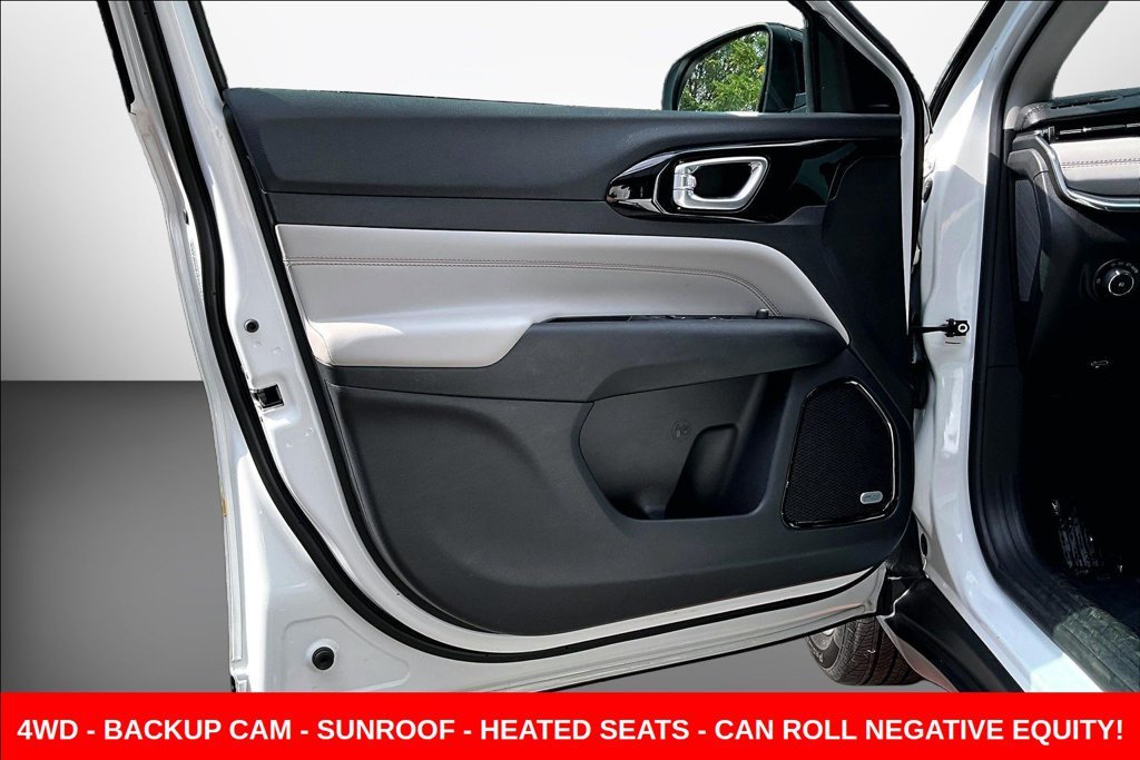 Used 2022 White Jeep Limited image 19