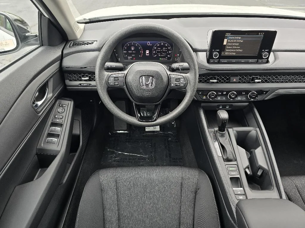 New 2025 Platinum White Pearl Honda SE image 15