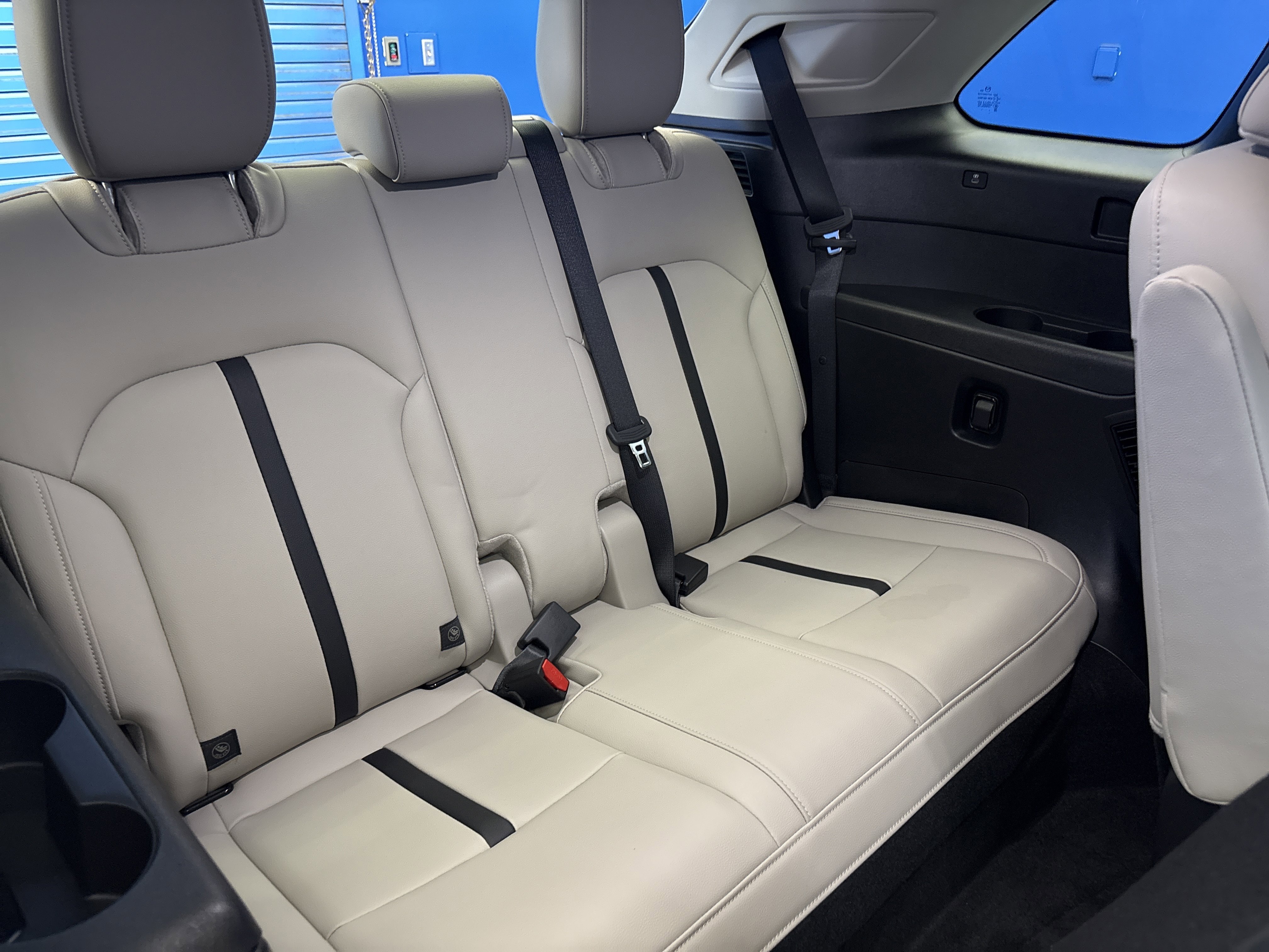 Used 2025 Rhodium White Premium Mazda Preferred Package image 27