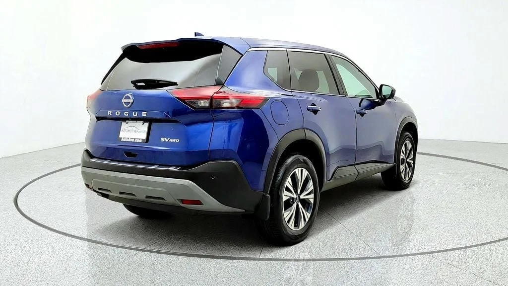 Used 2023 Caspian Blue Metallic Nissan AWD SV image 5