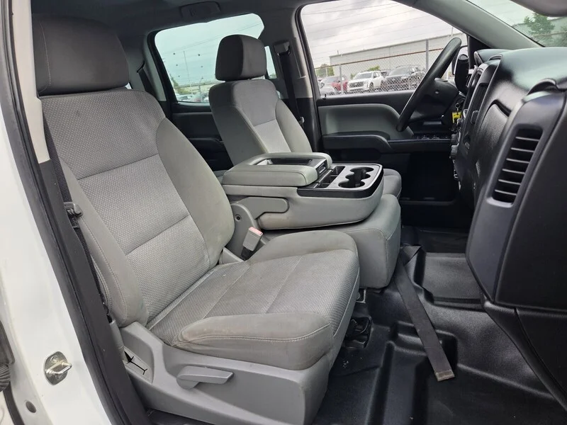Used 2018 Summit White CHEVROLET WORK TRUCK image 15