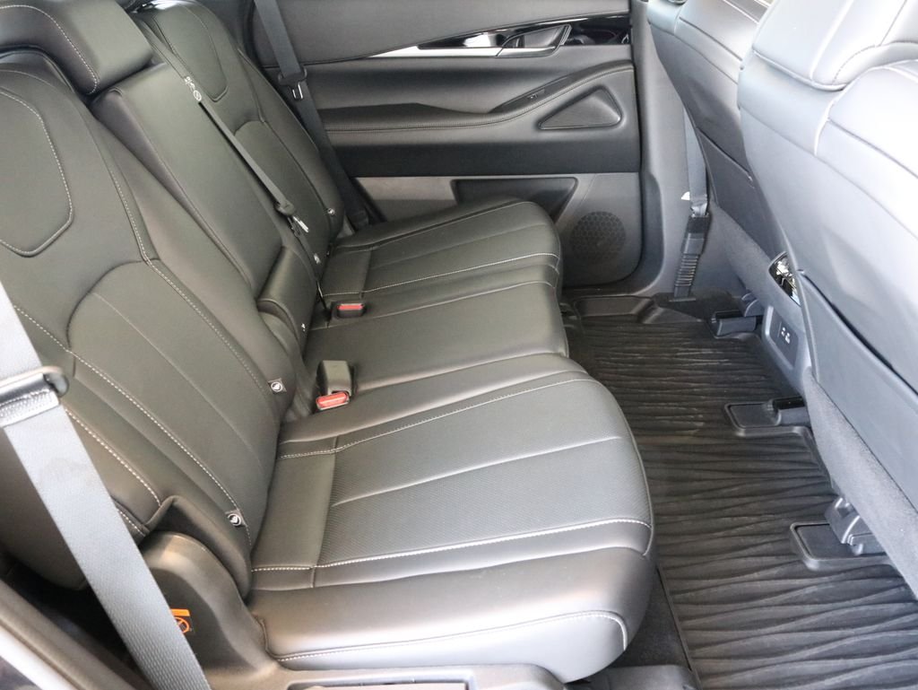 Certified Used 2025 Black INFINITI PURE image 43