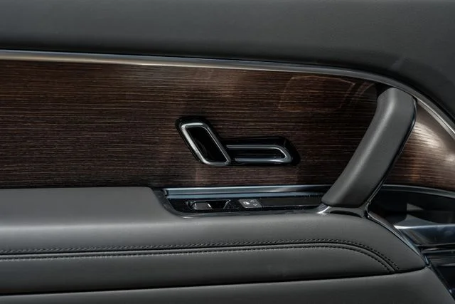 2026 Land Rover Range Rover SE - Photo 57