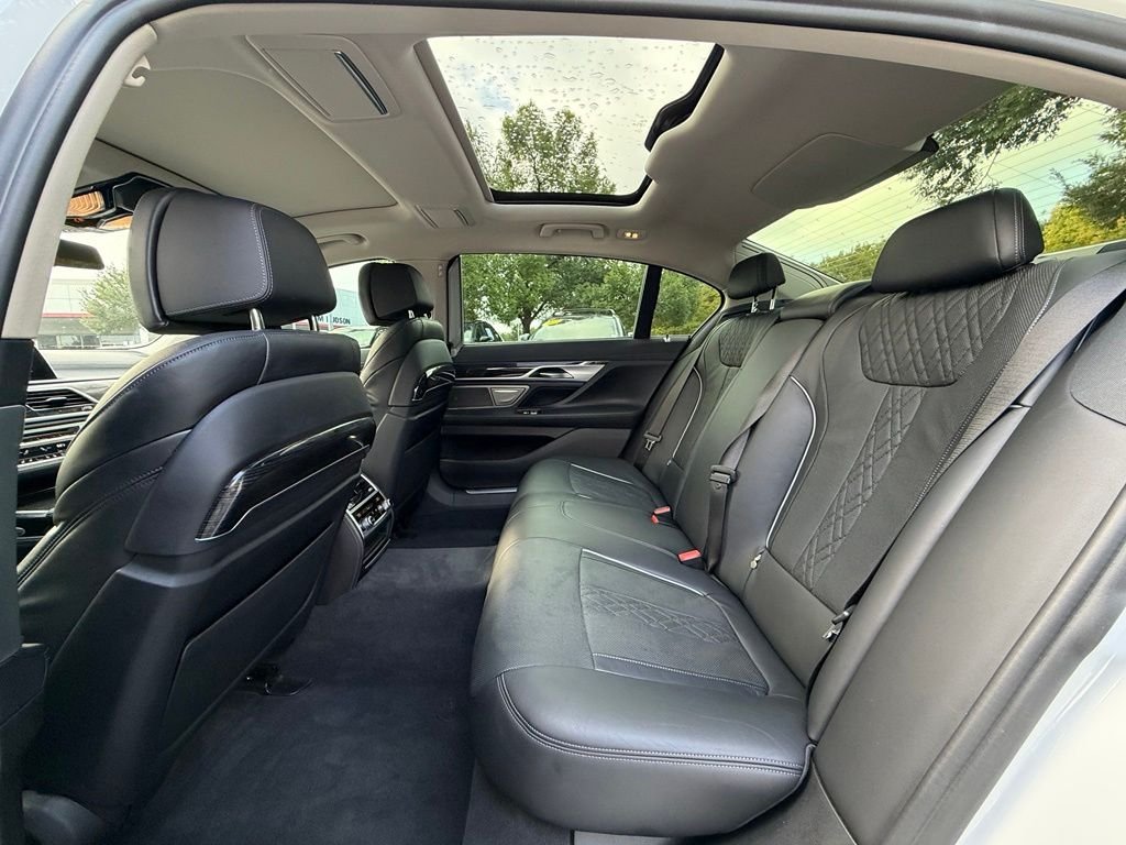 Used 2020 White BMW 740i image 29