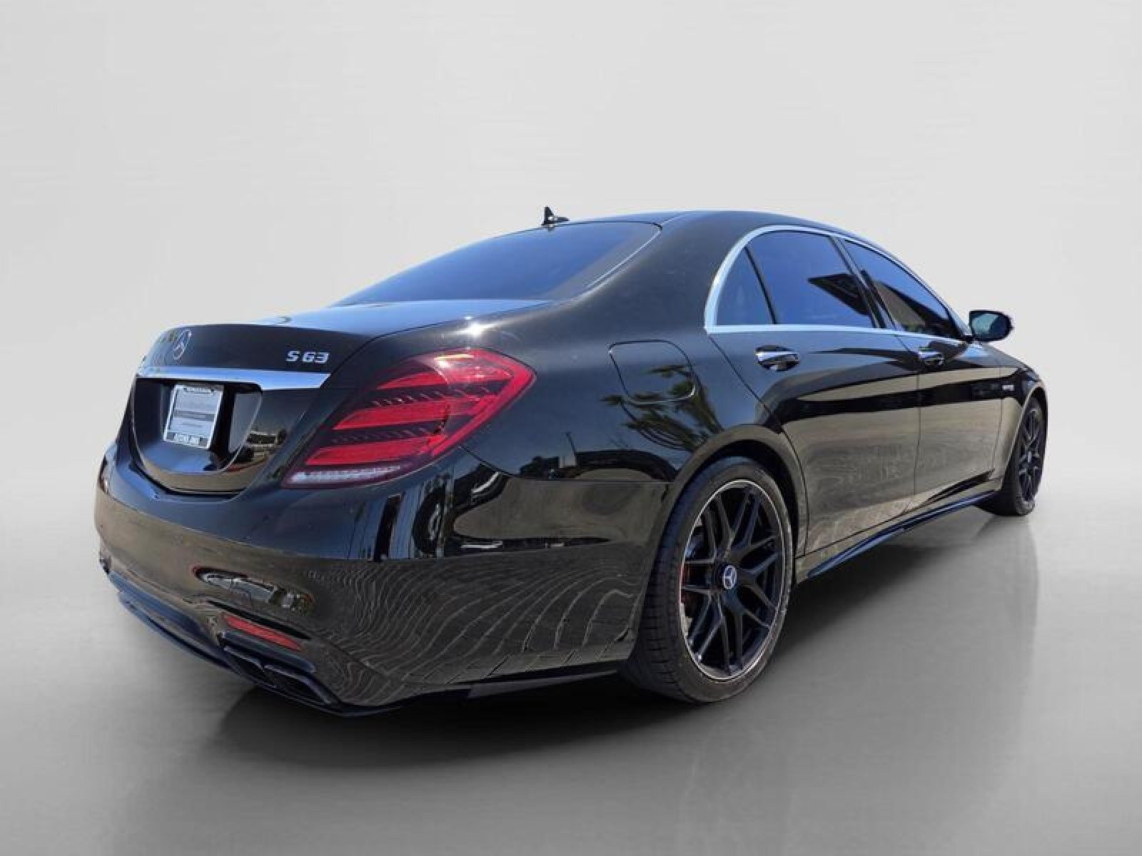 Used 2019 Black Mercedes-Benz AMG® S 63 image 5