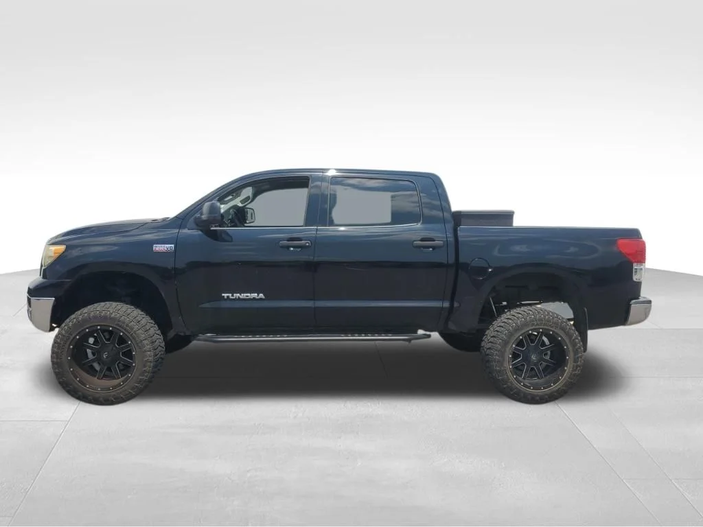 Used 2012 Black Toyota Grade image 2