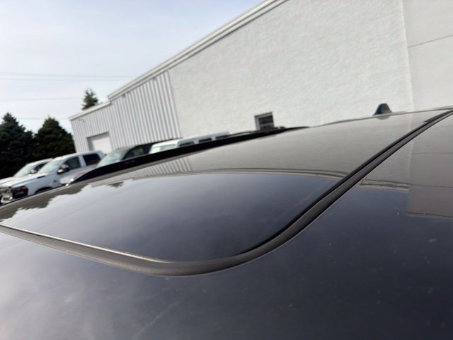 Used 2025 Gray Jeep Limited image 10