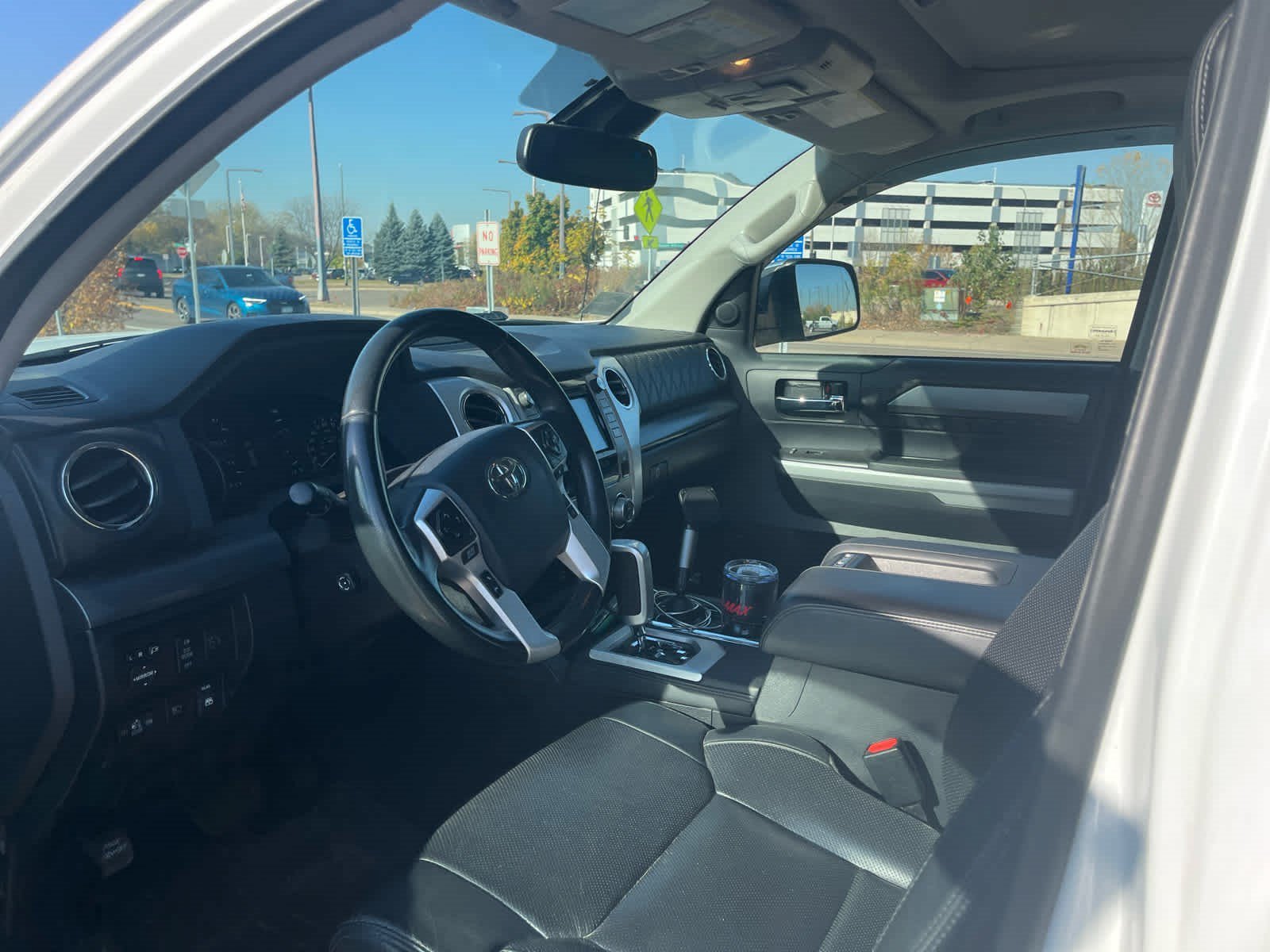 Used 2018 Super White Toyota Platinum image 12