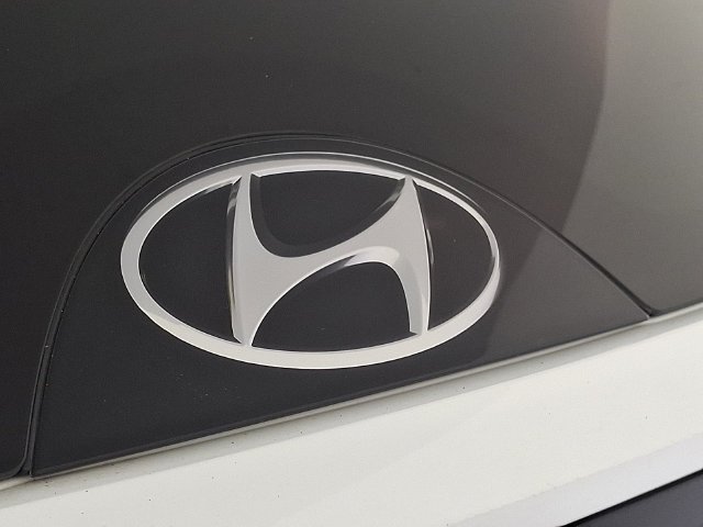 Certified Used 2024 White Hyundai SEL image 37