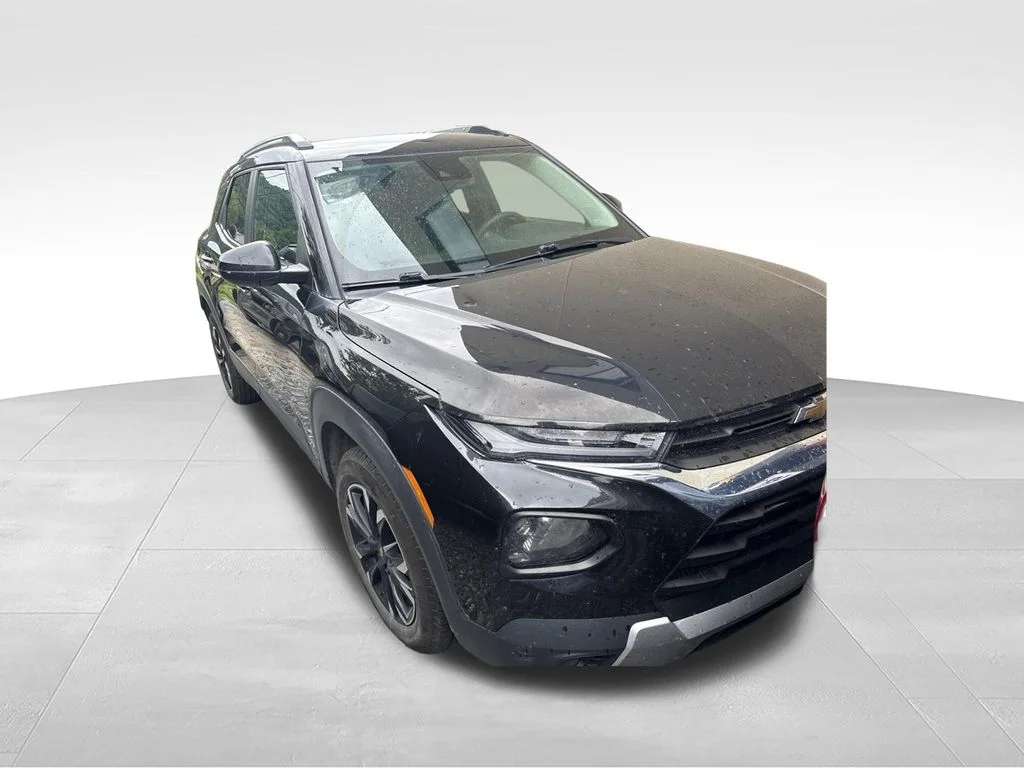 Used 2023 Black Chevrolet LT image 2