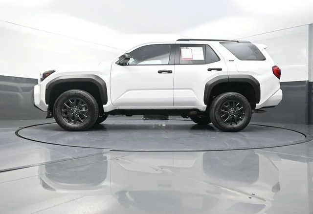 Used 2026  Toyota SR5 image 33
