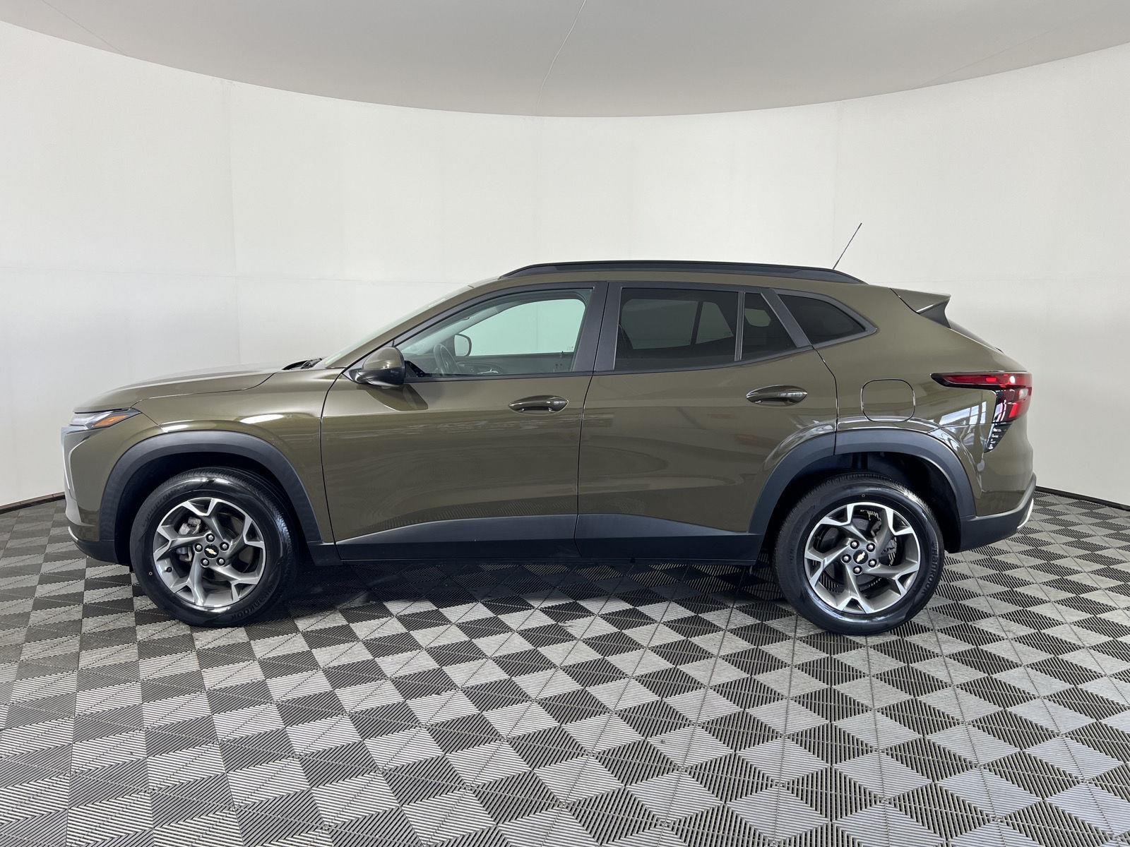 Used 2024 Harvest Bronze Metallic Chevrolet LT image 25