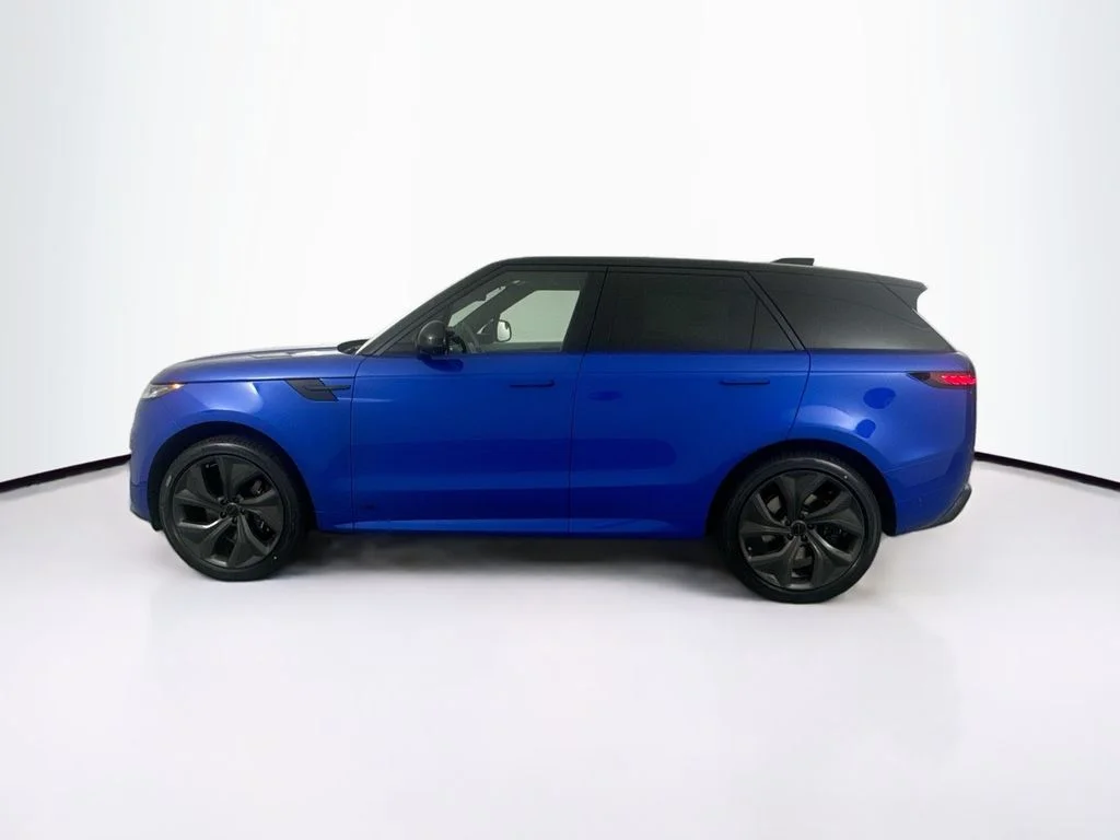 New 2026 Velocity Blue Land Rover Autobiography image 8