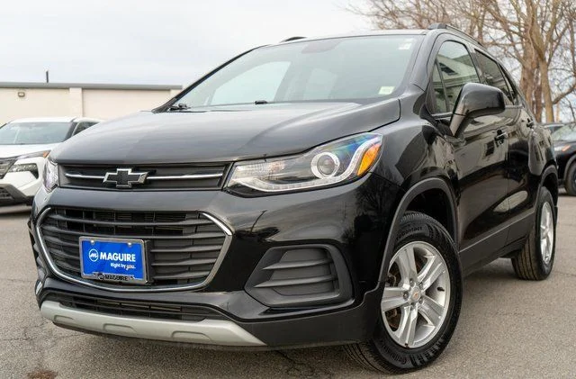 Used 2022 Black Chevrolet LT image 1