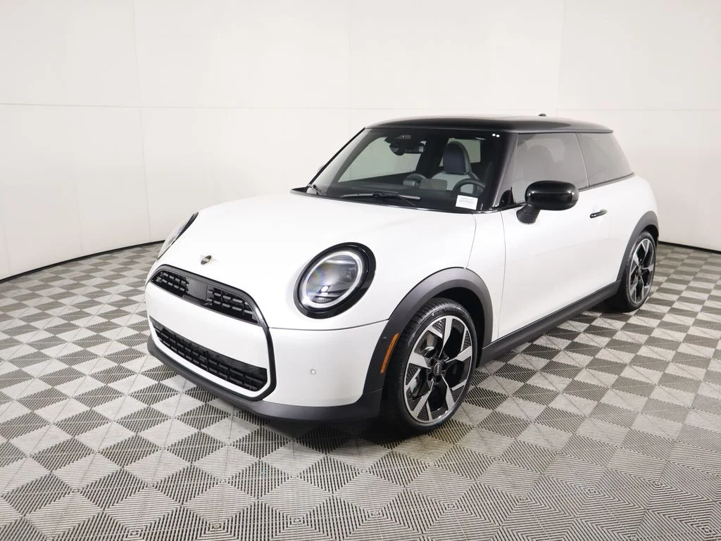 2026 MINI Hardtop Cooper Oxford Edition's photo