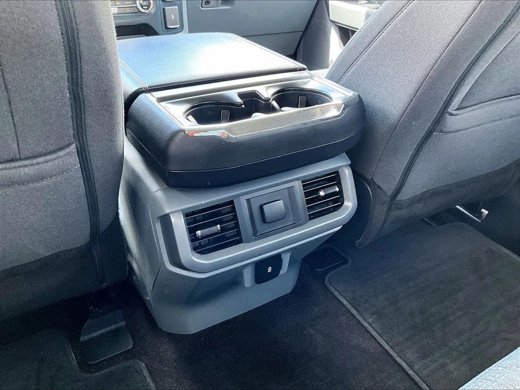 Used 2021 Silver Ford XLT image 31