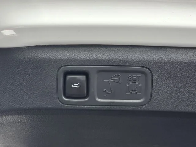 Certified Used 2024 Oxford White Ford XLT image 35