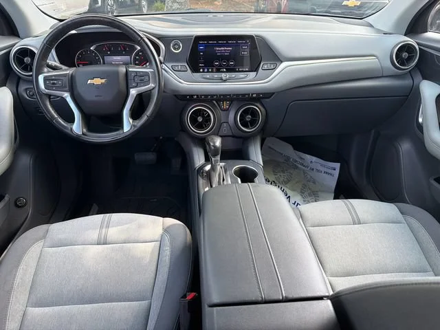 Used 2020 SILVER ICE METALLIC Chevrolet LT image 23