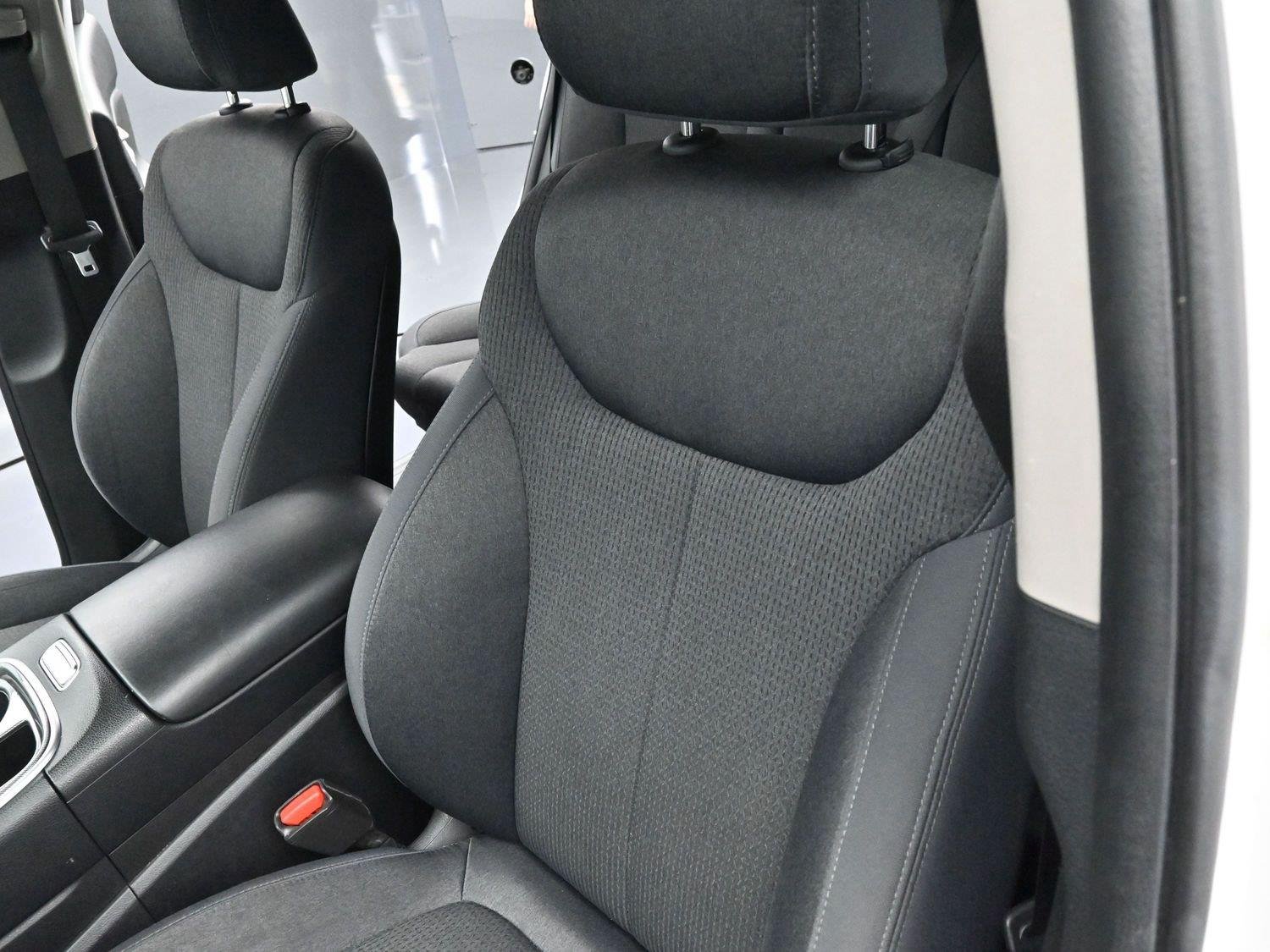 Used 2023 Serenity White Pearl Hyundai SEL image 15