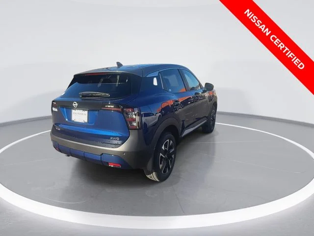 Used 2025 Blue Nissan SV image 8
