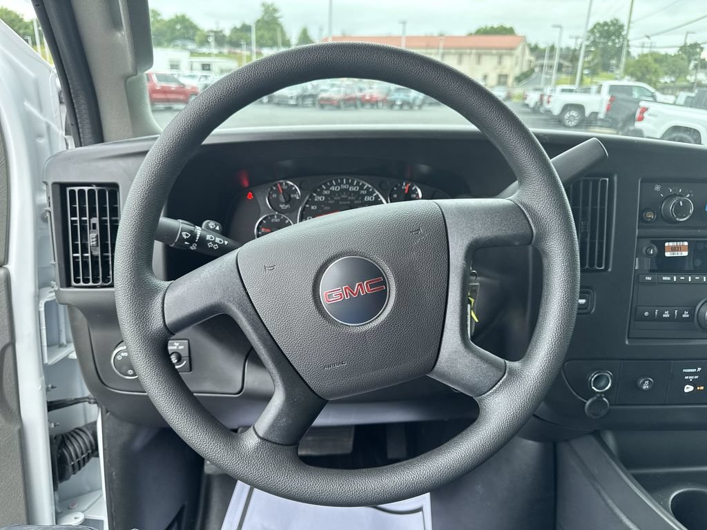 New 2025 Summit White GMC Work Van image 20
