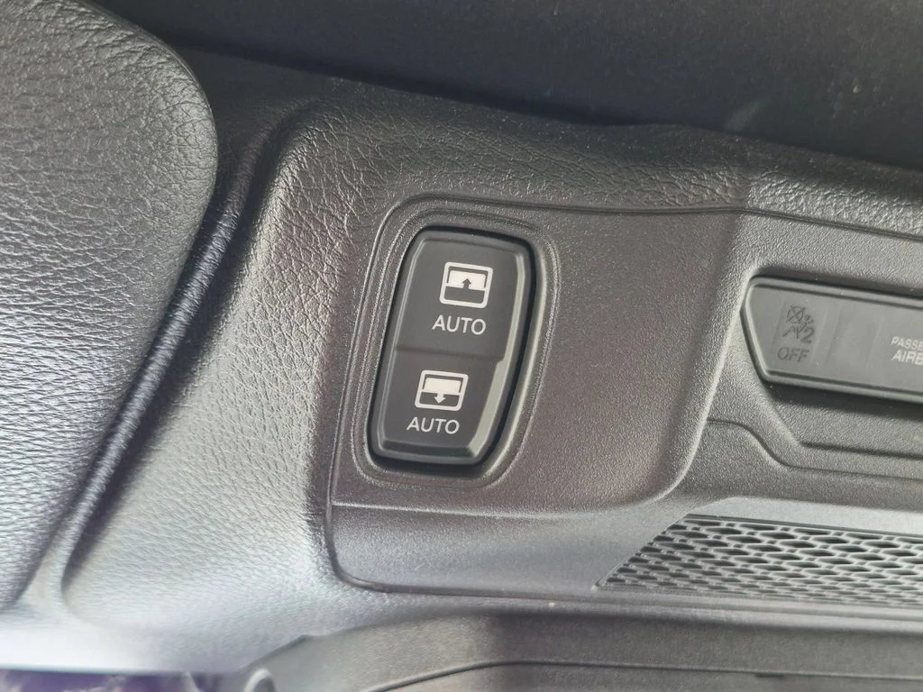 Used 2024 White Jeep Rubicon image 21