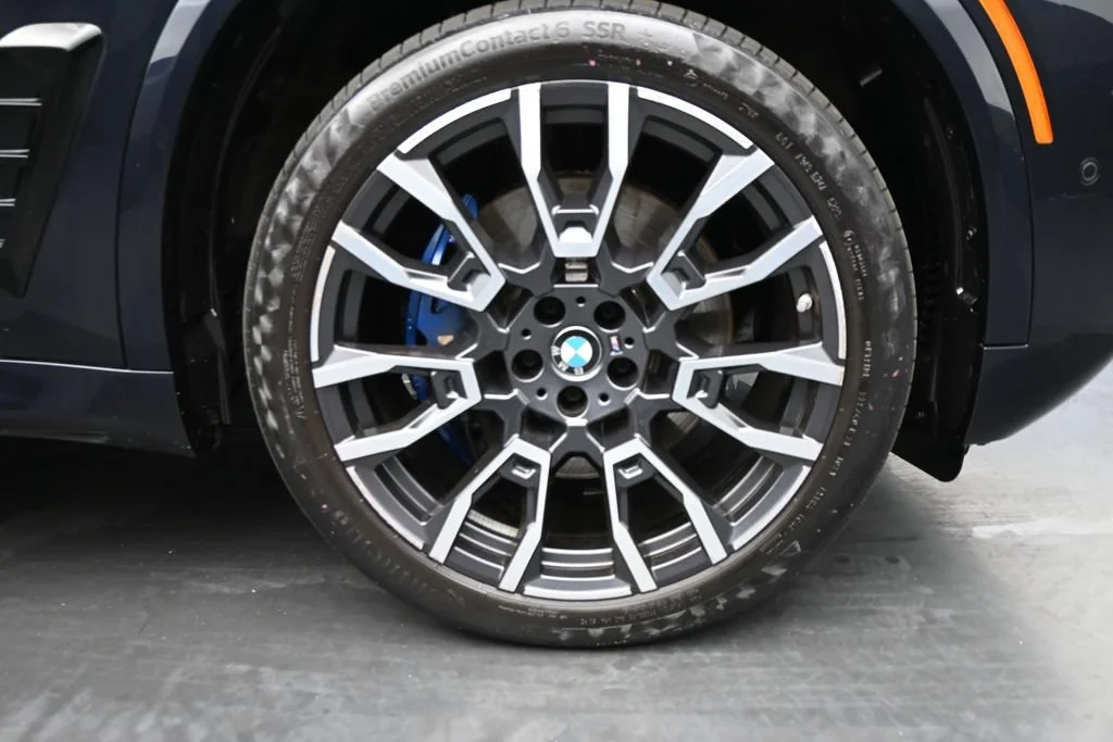 Used 2024 Black BMW xDrive40i image 1