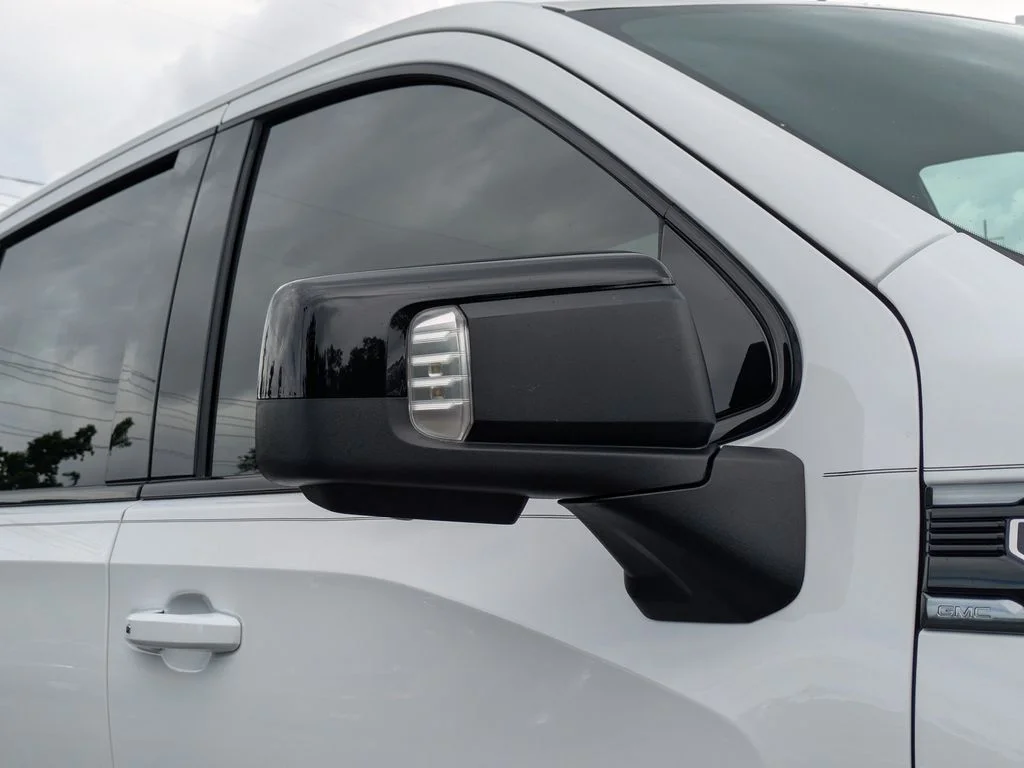 Used 2026 White GMC AT4 image 13
