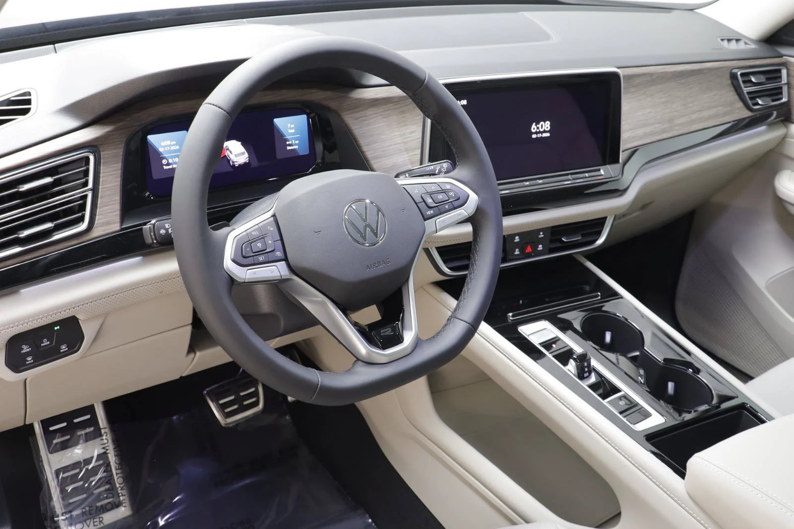 2026 Volkswagen Atlas SEL Premium R-Line - Photo 8