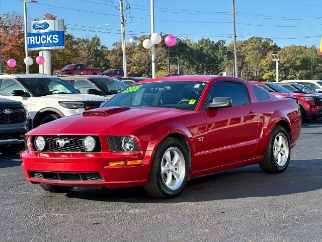 Used 2008 Orange Ford  image 3