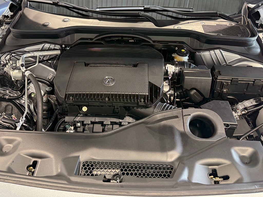 New 2026 Solar Silver Metallic Acura w/Technology Package image 12