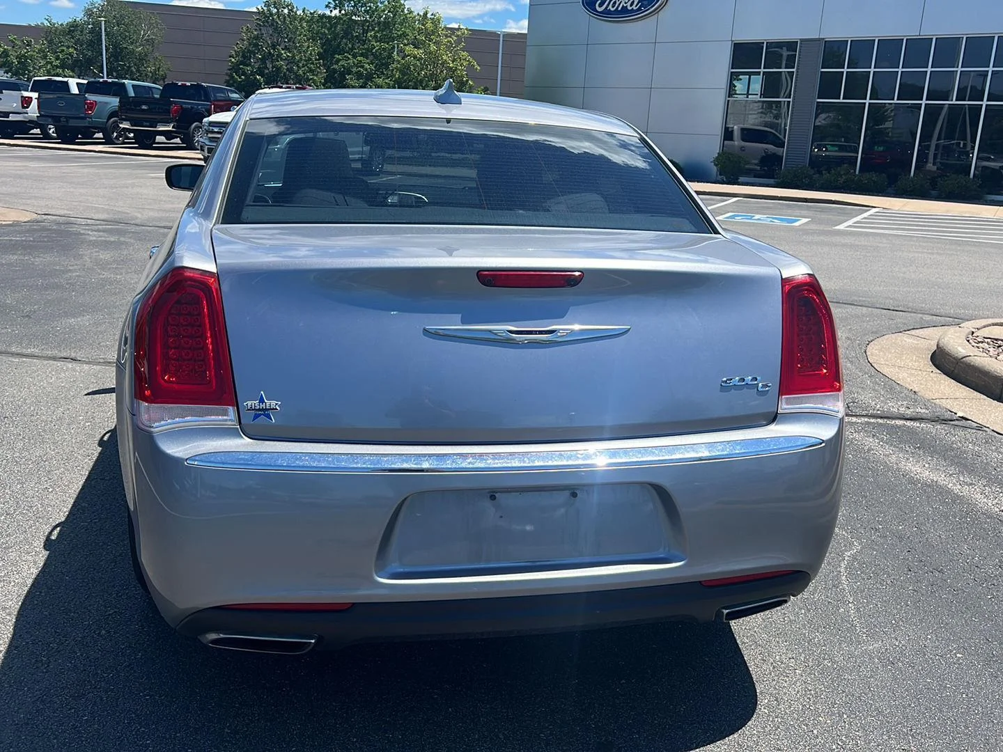 Used 2016 Billet Silver Metallic Clearcoat Chrysler 300C image 7