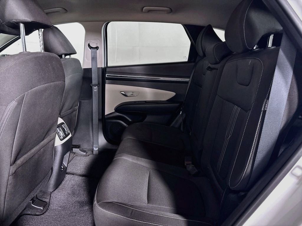 Used 2024 White Hyundai SEL image 20