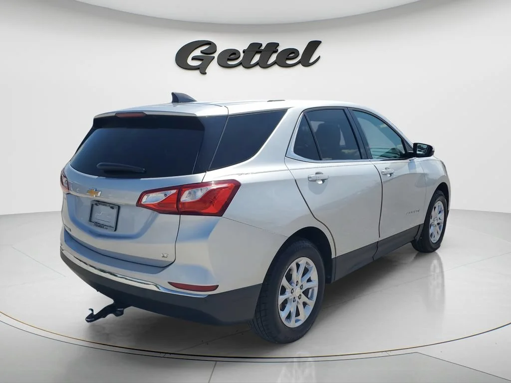 Used 2018 SILVER ICE METALLIC Chevrolet LT image 5