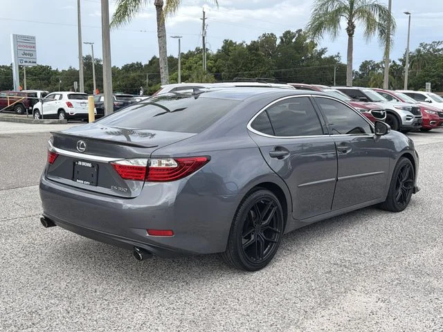 Used 2013 Gray Lexus 350 image 4